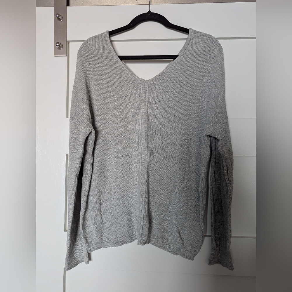 Pink Republic gray v-neck sweater Junior size XXL 24x31x26